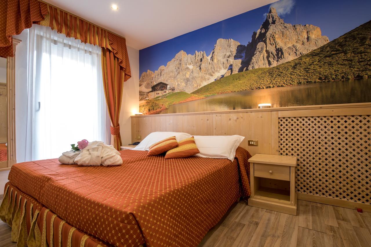 Hotel Touring Predazzo Exterior foto